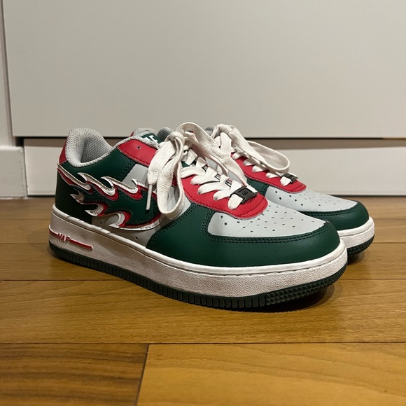 NAF Sneaker - Picture 5 of 8